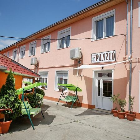 Central Panzio Szentes Exterior foto